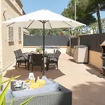 Villa Hilary